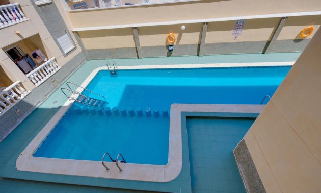 Resale - Apartment / flat -
Torrevieja - Centro