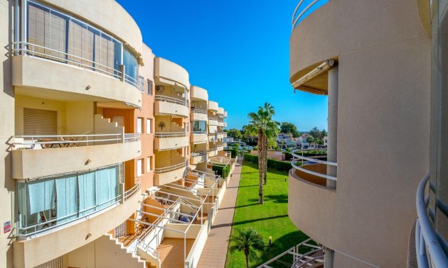 Reventa - Apartamento / piso -
Orihuela Costa - Altos de Campoamor