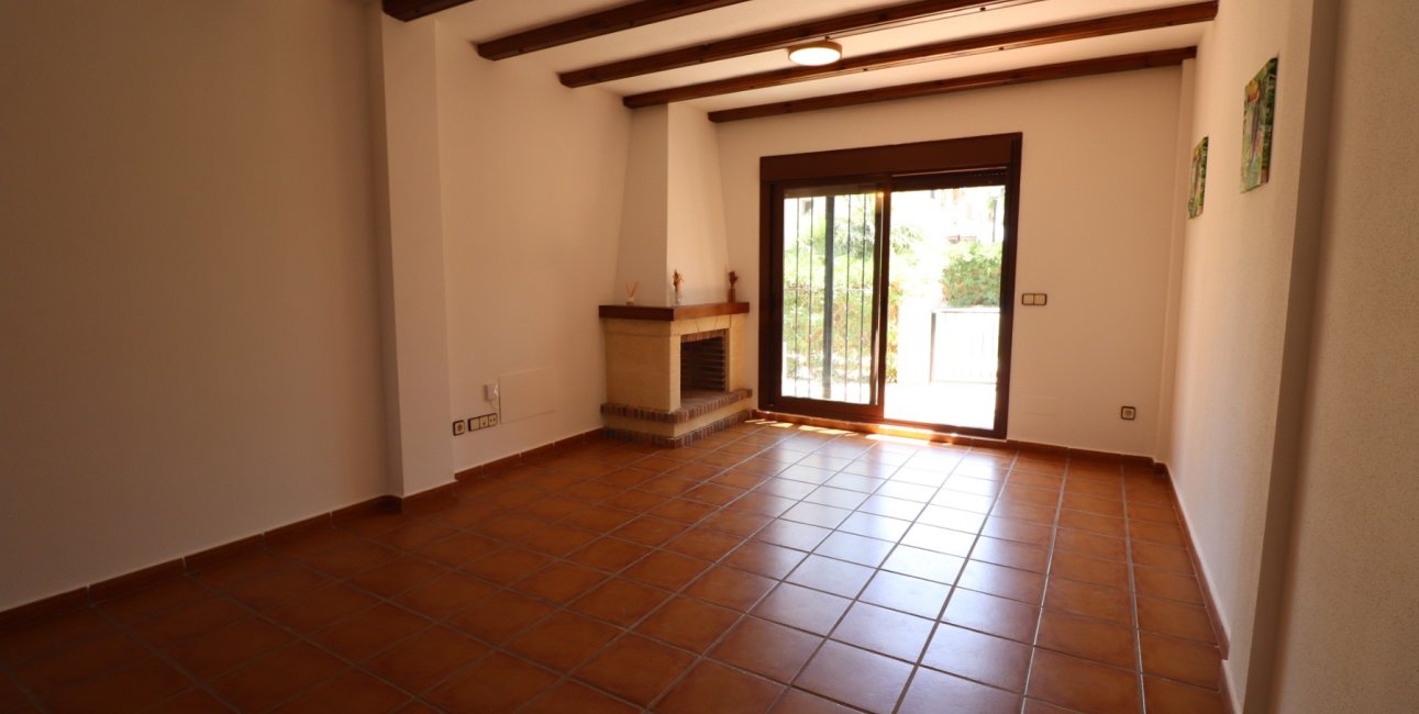 Resale - Townhouse -
Algorfa - La Finca Golf Resort