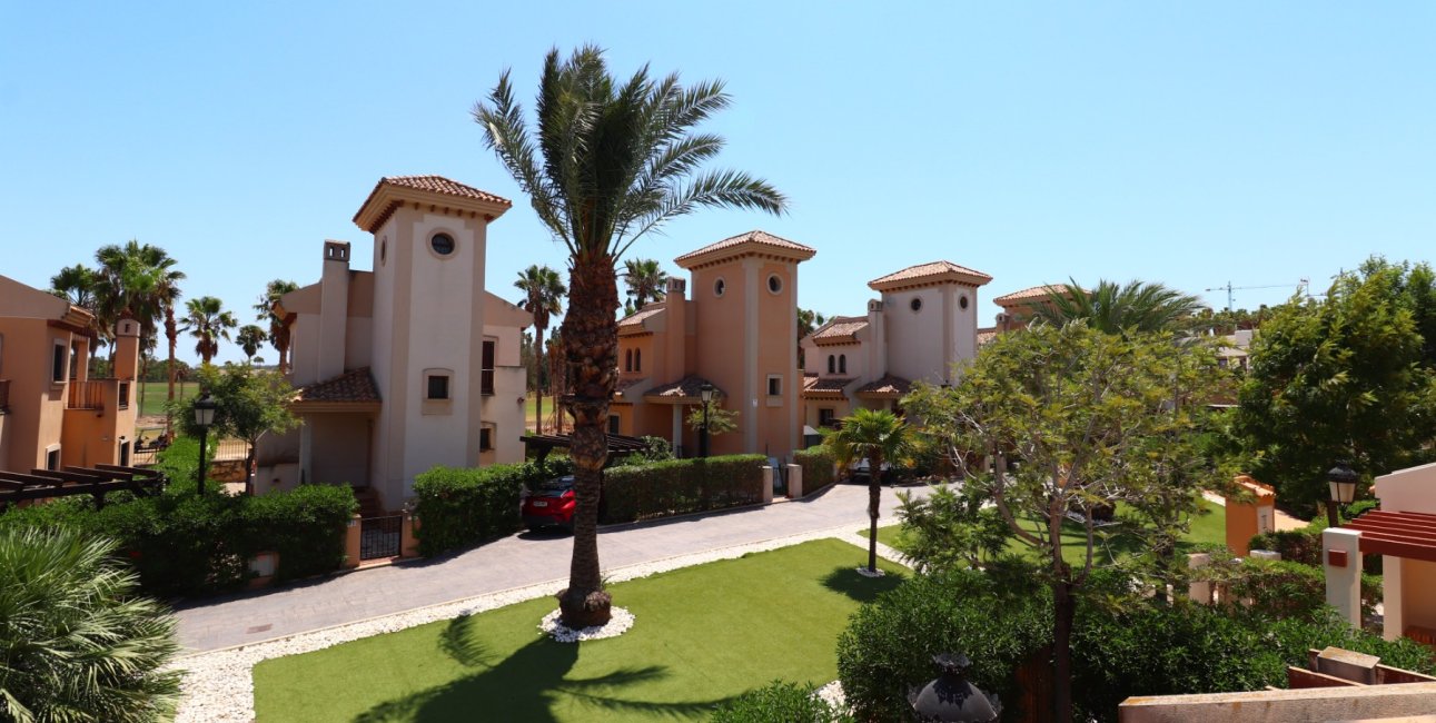 Resale - Townhouse -
Algorfa - La Finca Golf Resort
