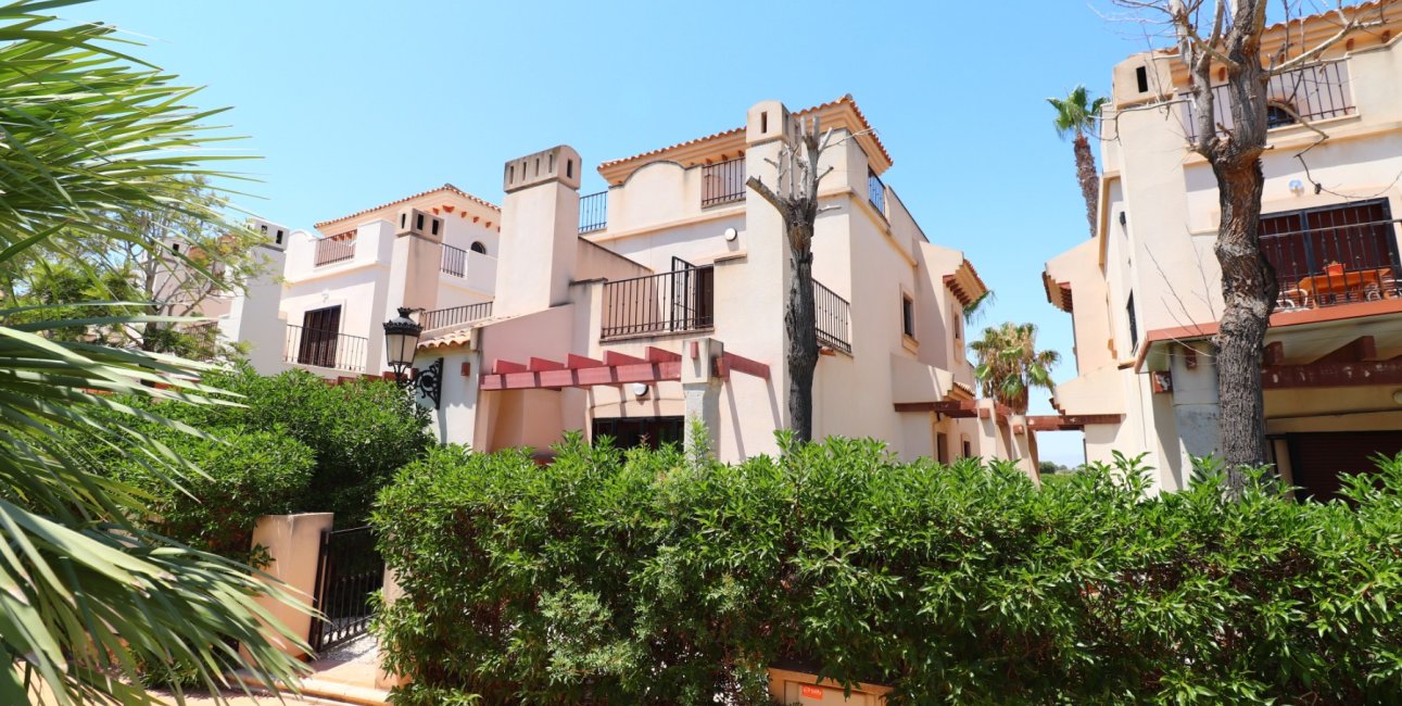 Resale - Townhouse -
Algorfa - La Finca Golf Resort