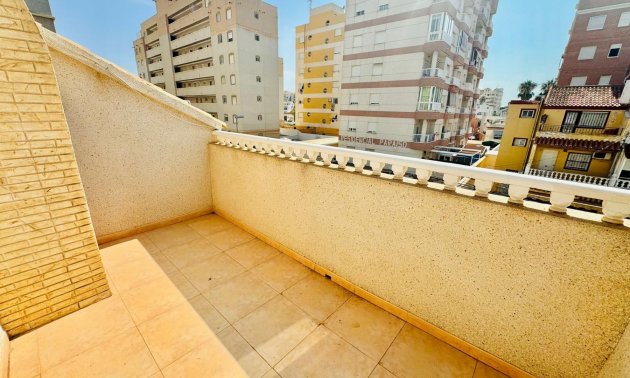 Resale - Bungalow -
Torrevieja - Calas blanca