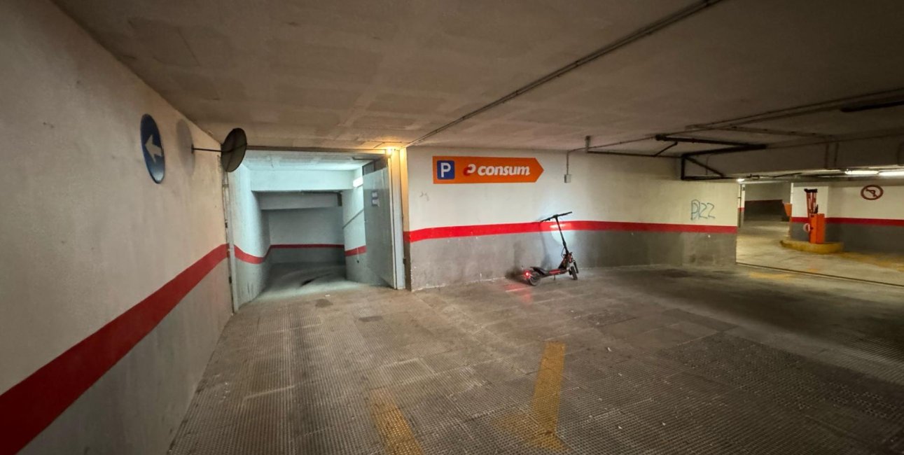 Reventa - Garaje -
Torrevieja - Centro