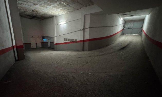 Reventa - Garaje -
Torrevieja - Centro