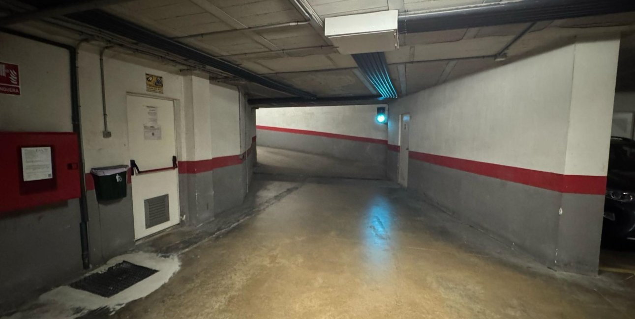 Reventa - Garaje -
Torrevieja - Centro