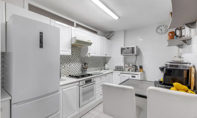 Resale - Apartment / flat -
Torrevieja - Playa del Cura