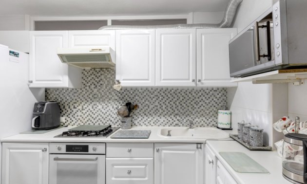 Resale - Apartment / flat -
Torrevieja - Playa del Cura