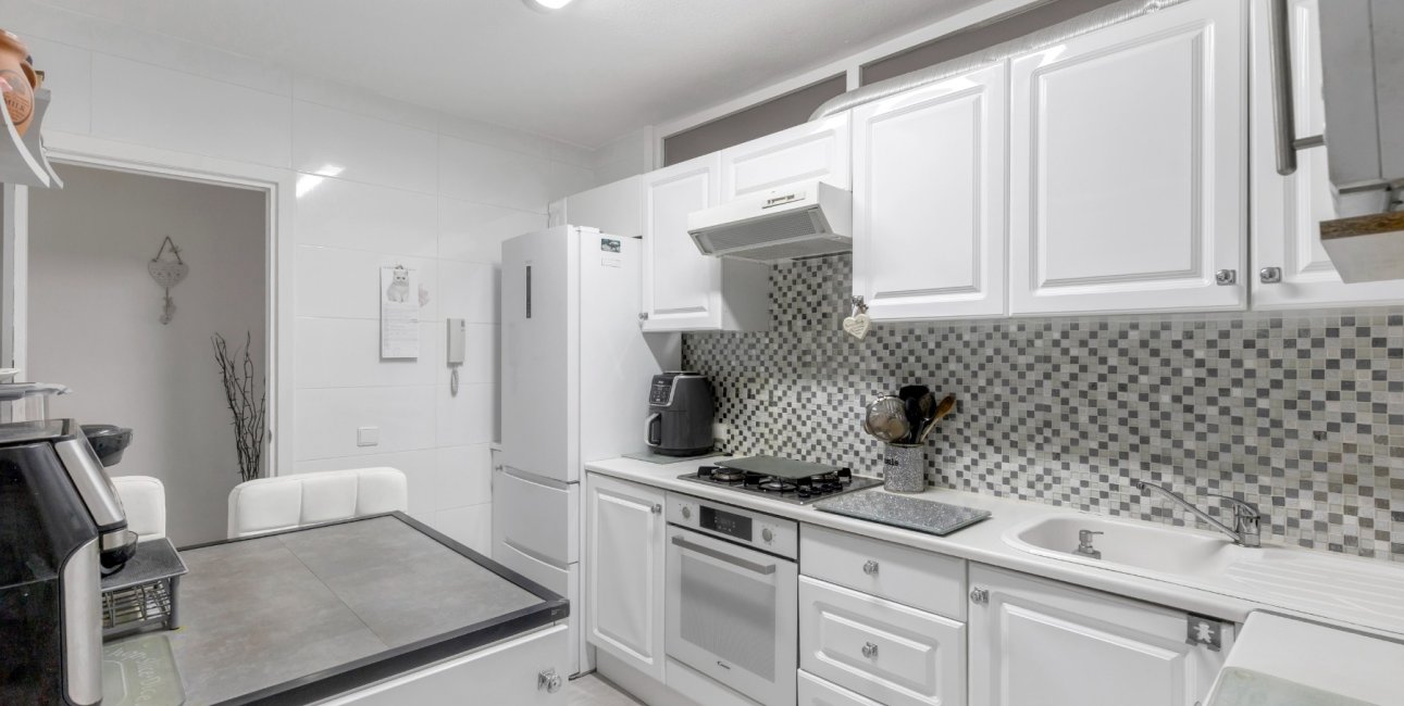 Resale - Apartment / flat -
Torrevieja - Playa del Cura