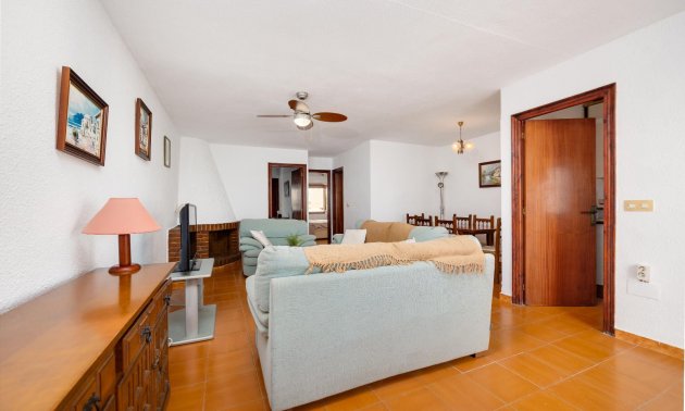 Resale - Apartment / flat -
Torrevieja - La Mata