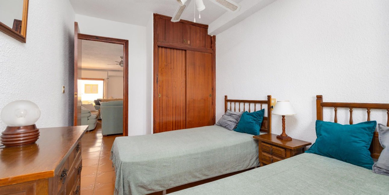 Resale - Apartment / flat -
Torrevieja - La Mata