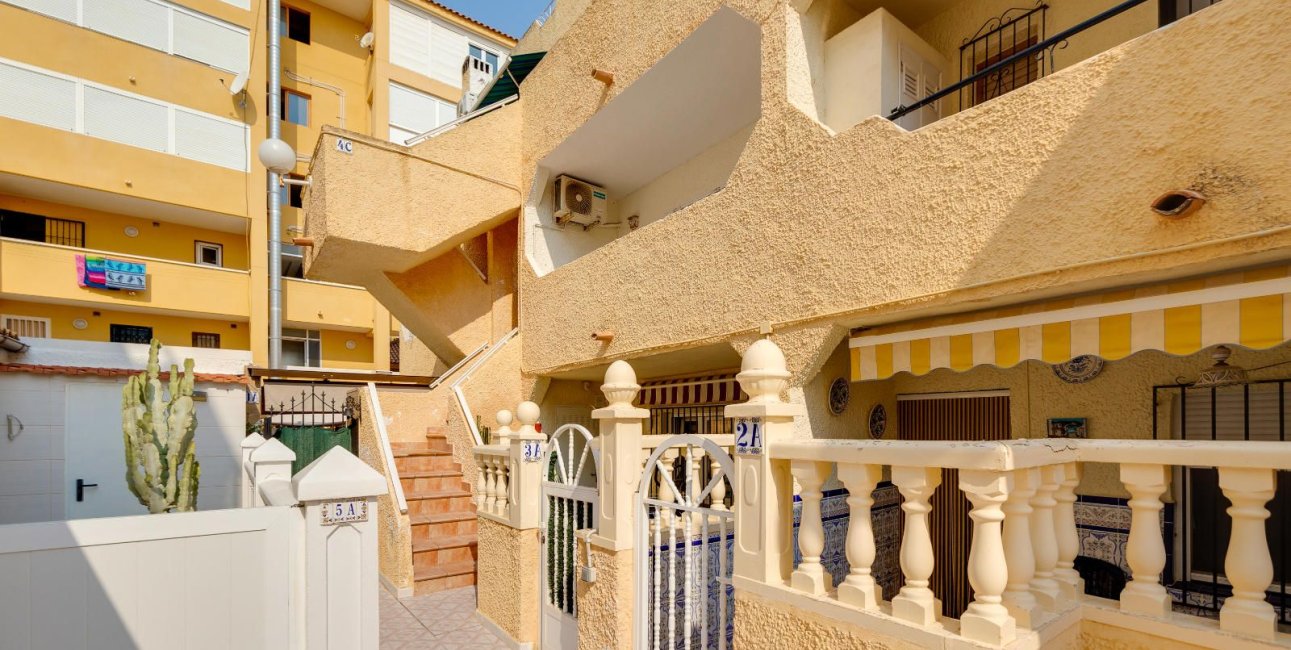 Resale - Apartment / flat -
Torrevieja - La Mata