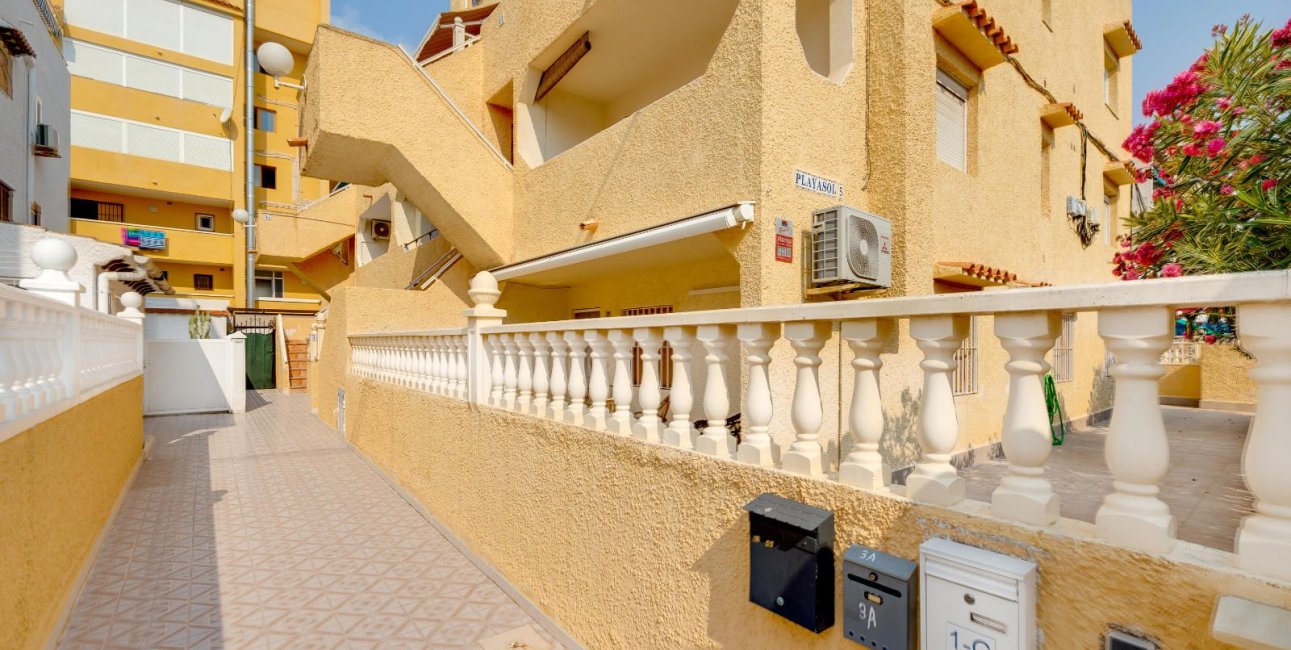 Resale - Apartment / flat -
Torrevieja - La Mata