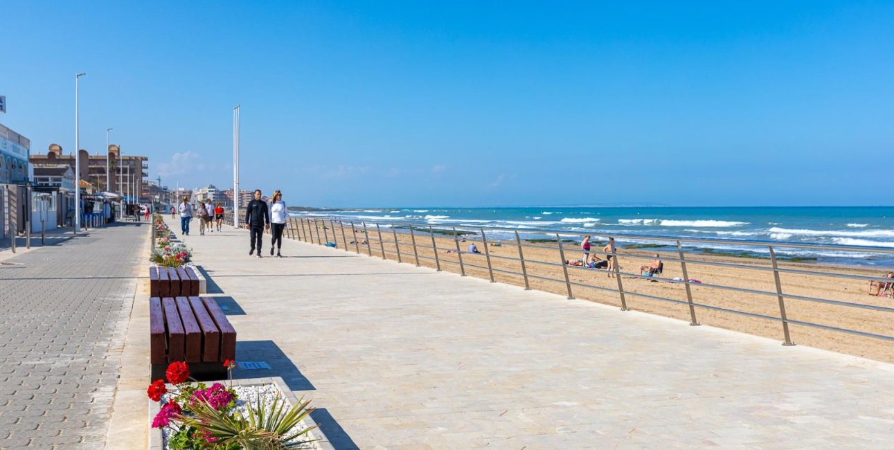 Resale - Apartment / flat -
Torrevieja - La Mata