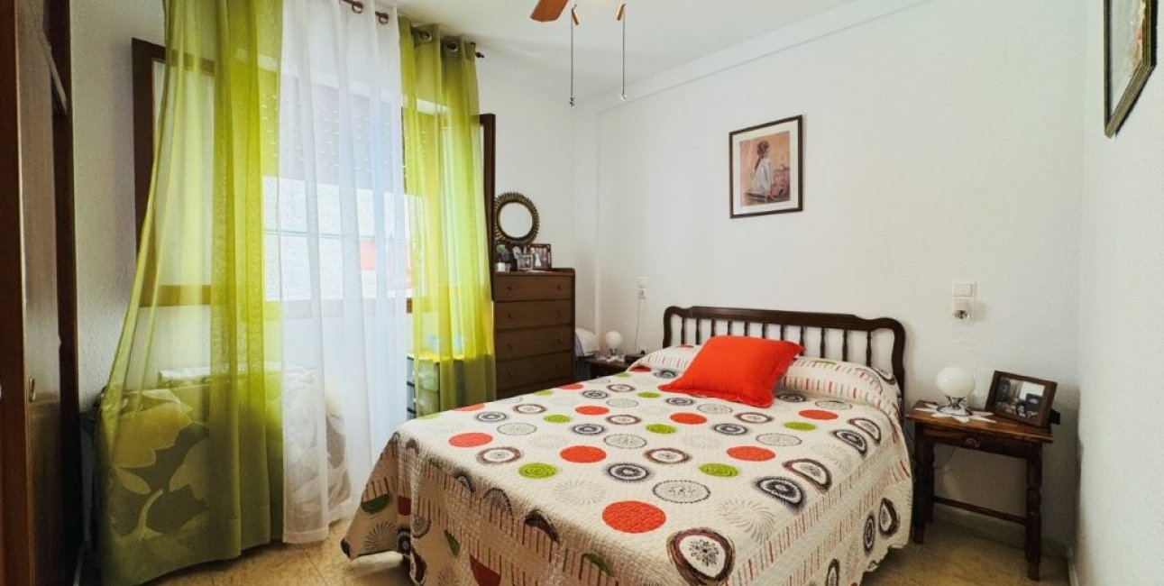 Rynek wtórny - Mieszkanie  -
Torrevieja - La Mata