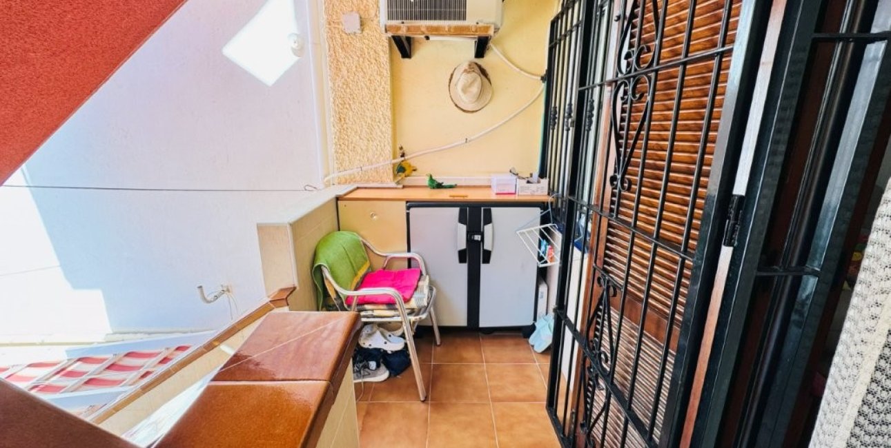 Rynek wtórny - Mieszkanie  -
Torrevieja - La Mata