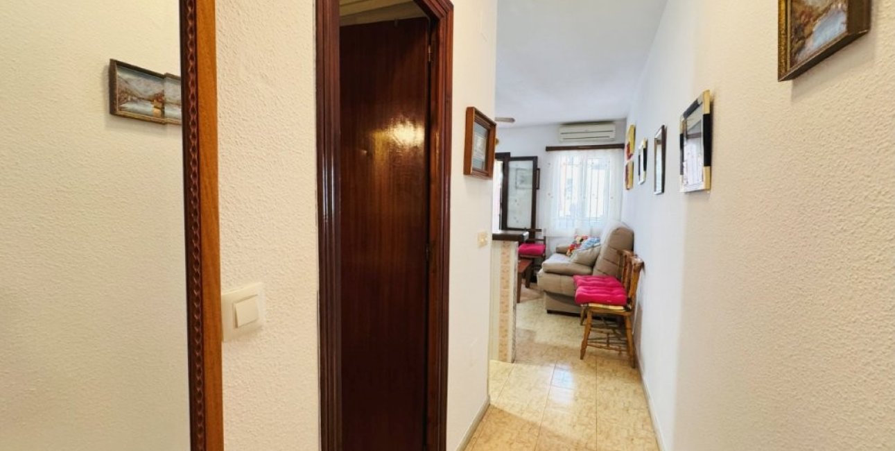 Rynek wtórny - Mieszkanie  -
Torrevieja - La Mata