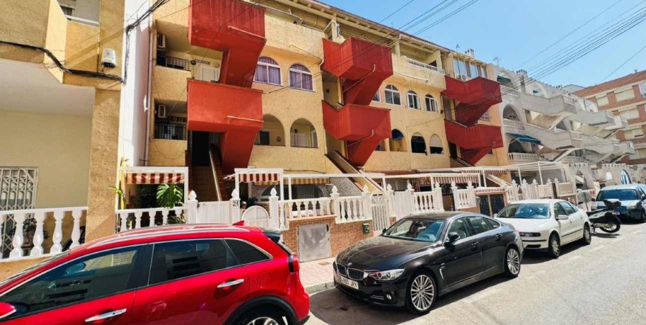 Rynek wtórny - Mieszkanie  -
Torrevieja - La Mata