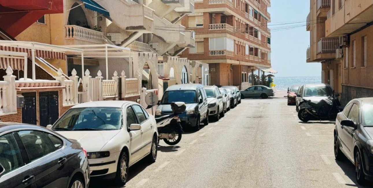 Rynek wtórny - Mieszkanie  -
Torrevieja - La Mata