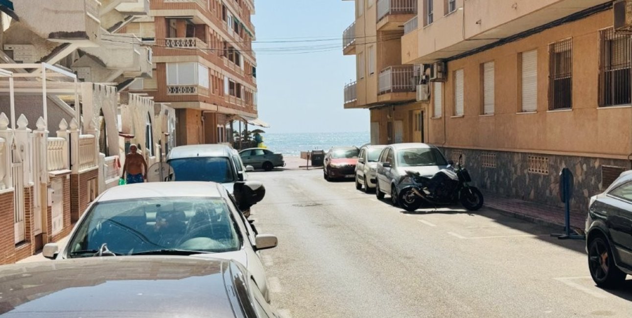 Rynek wtórny - Mieszkanie  -
Torrevieja - La Mata