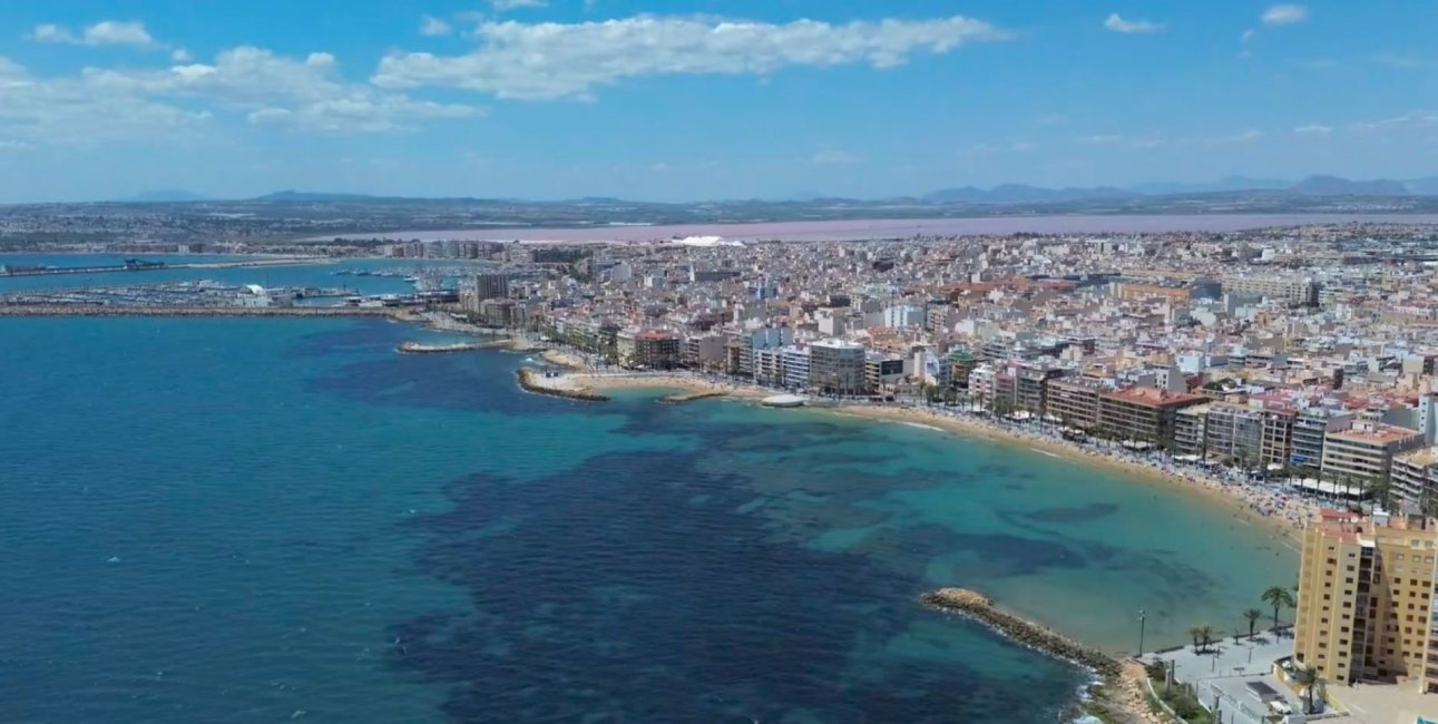 Resale - Apartment / flat -
Torrevieja - Playa del Cura