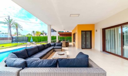 Resale - Villa -
Orihuela Costa - Cabo Roig