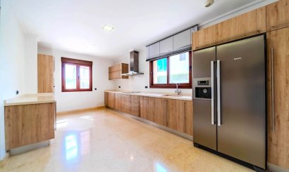 Resale - Villa -
Orihuela Costa - Cabo Roig