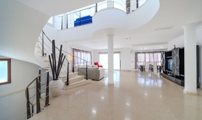 Resale - Villa -
Orihuela Costa - Cabo Roig