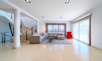 Resale - Villa -
Orihuela Costa - Cabo Roig