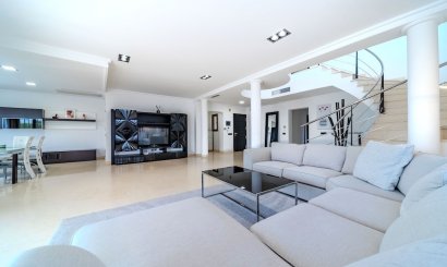 Resale - Villa -
Orihuela Costa - Cabo Roig