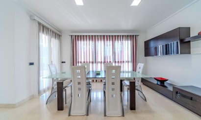 Resale - Villa -
Orihuela Costa - Cabo Roig