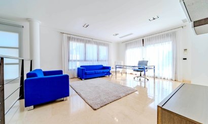 Resale - Villa -
Orihuela Costa - Cabo Roig