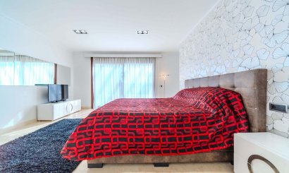 Resale - Villa -
Orihuela Costa - Cabo Roig