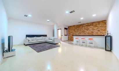 Resale - Villa -
Orihuela Costa - Cabo Roig