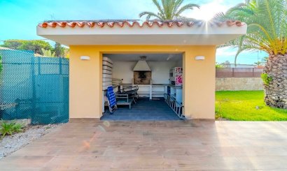 Resale - Villa -
Orihuela Costa - Cabo Roig