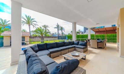 Resale - Villa -
Orihuela Costa - Cabo Roig