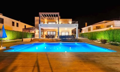 Resale - Villa -
Orihuela Costa - Cabo Roig